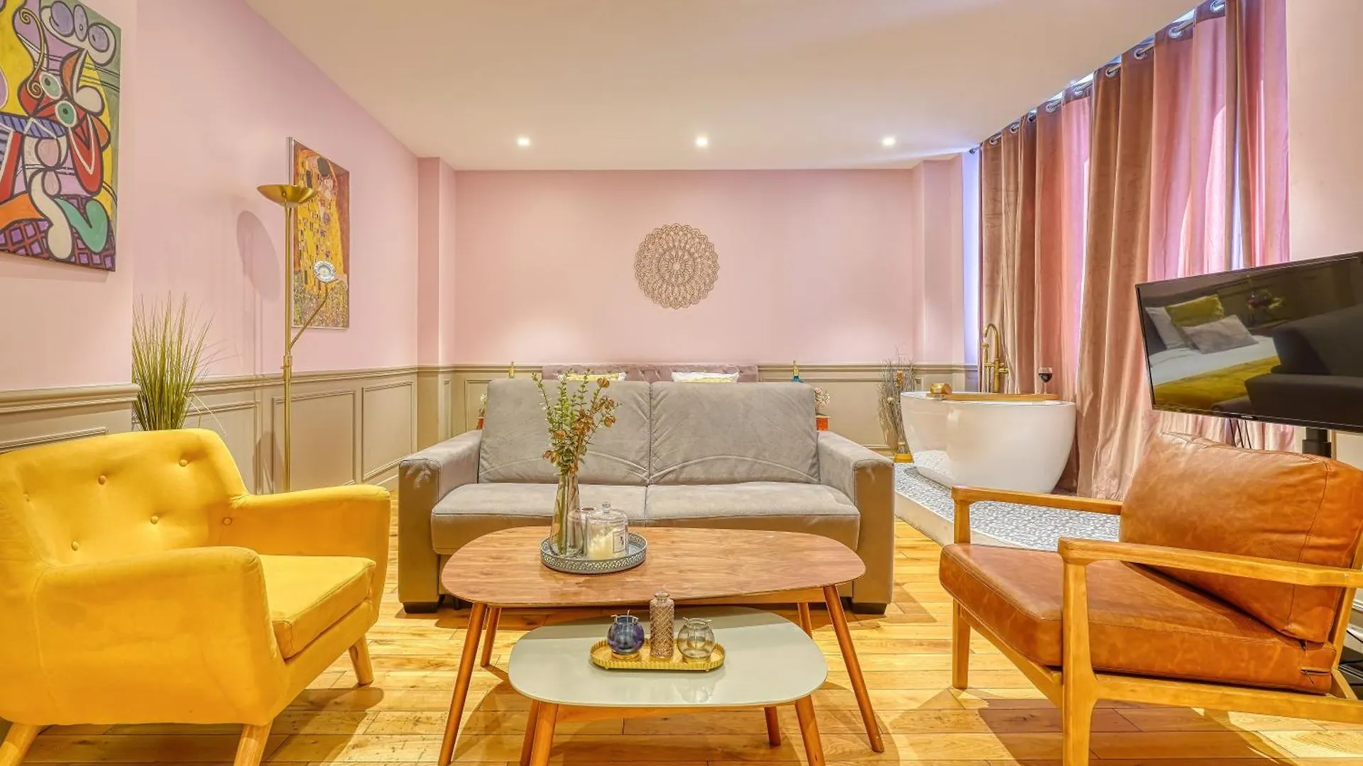 Luxury Suite Paris Republique