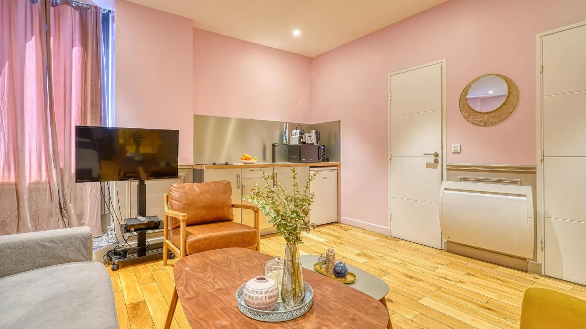 Luxury Suite Paris Republique Apartment